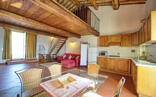 Alloggio Fienile: Cucina, Sala da pranzo, Soggiorno