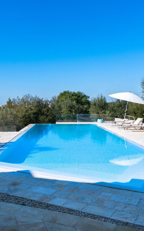 Villa Modigliani: Piscina