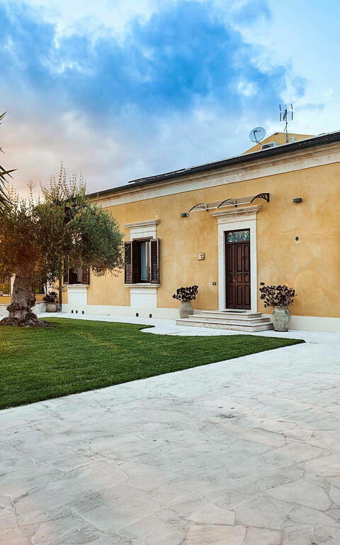 Villa Carolina: all'aperto, Giardino