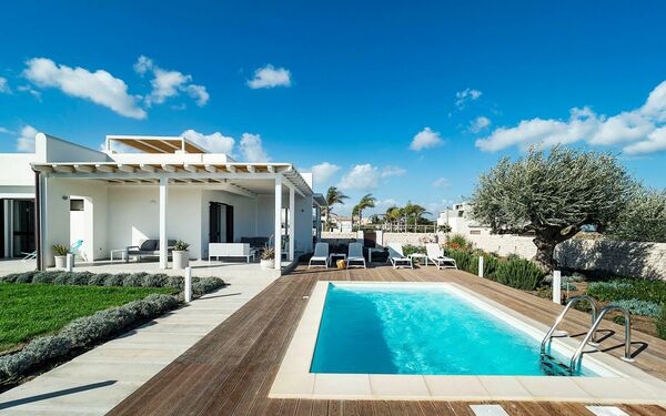 Villa San Lorenzo Rosmarino: Piscina