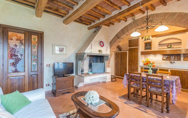 Alloggio Smeraldo: Cucina, Sala da pranzo, Soggiorno