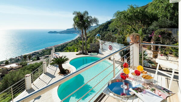 Villa Luce: all'aperto