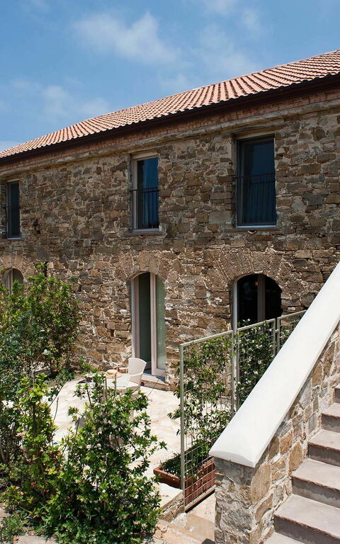 Villa Rupe Alta: all'aperto, Esterni