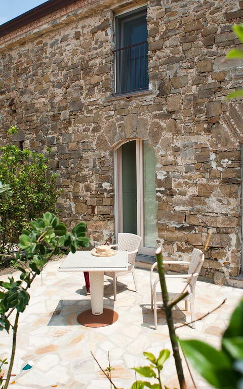 Villa Rupe Alta: all'aperto, Esterni