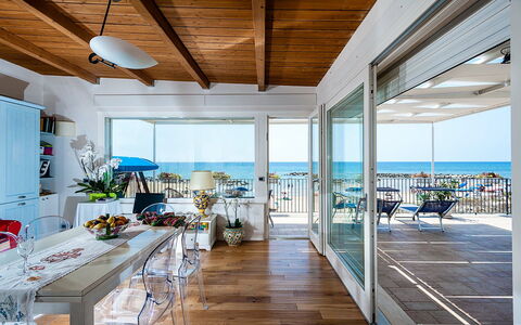 Alloggio Onda: Cucina, Sala da pranzo, Soggiorno