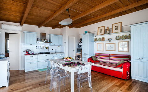 Alloggio Onda: Cucina, Sala da pranzo, Soggiorno