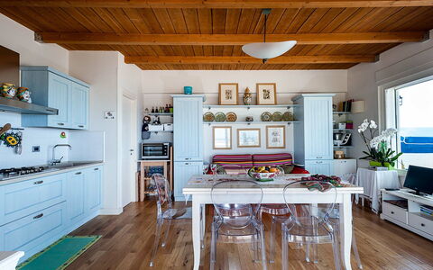 Alloggio Onda: Cucina, Sala da pranzo, Soggiorno