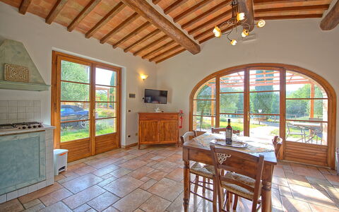 Alloggio Mulignone 1: Sala da pranzo, Soggiorno