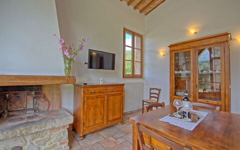 Alloggio Mulignone 3: Sala da pranzo, Soggiorno