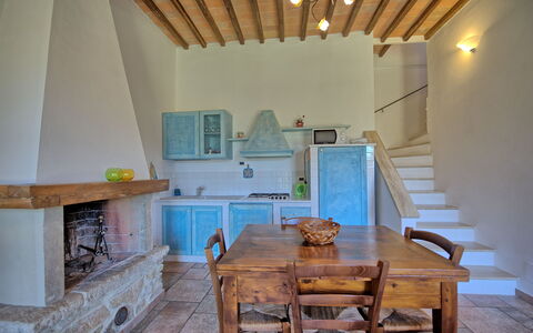 Alloggio Mulignone 13: Cucina, Sala da pranzo, Soggiorno