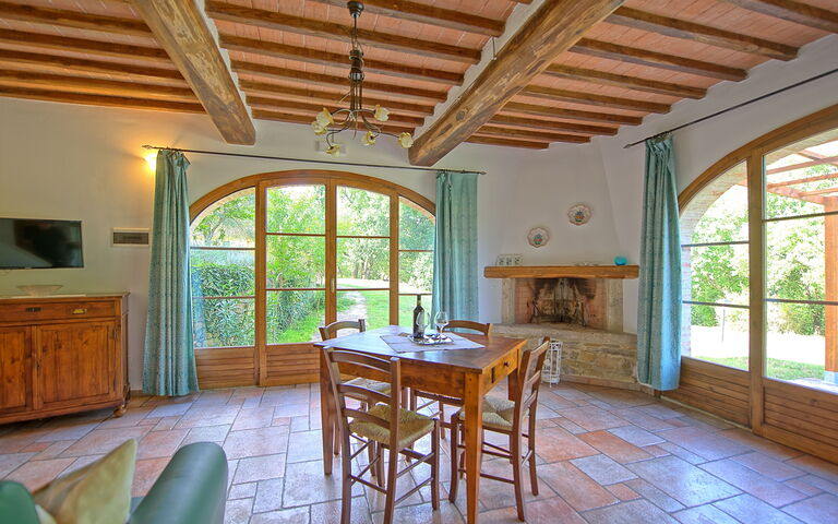 Alloggio Mulignone 2: Cucina, Sala da pranzo, Soggiorno