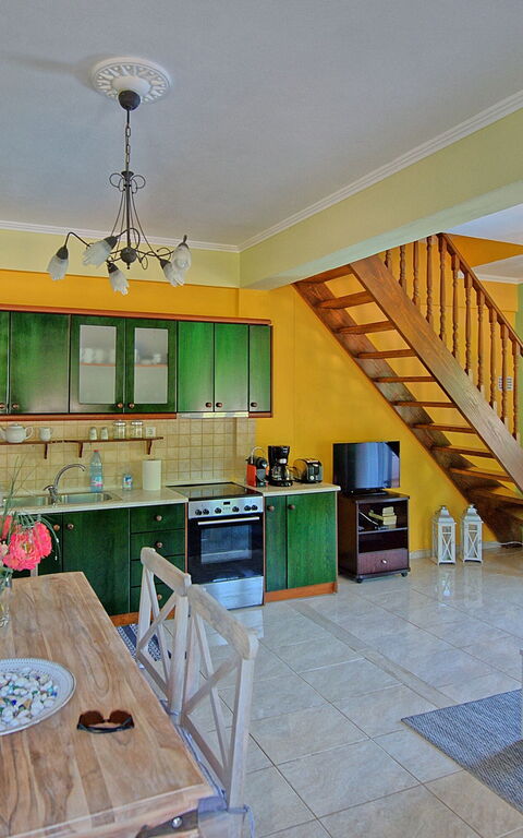 Beachfront Villa Rania: Cucina, Sala da pranzo, Soggiorno