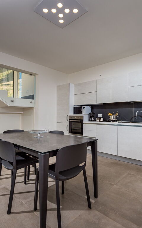 Villa Scire: Cucina, Sala da pranzo