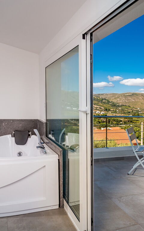 Villa Scire: all'aperto, Balcone / Terrazza / Patio, Idromassaggio