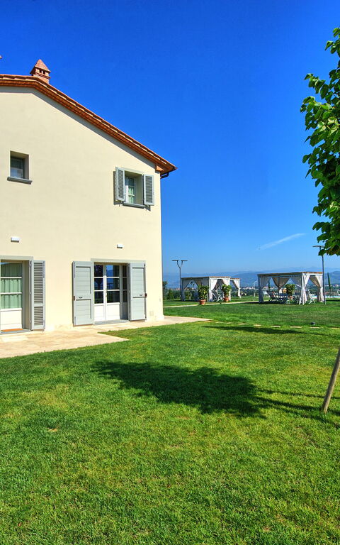 Il Sole Di Vino: Giardino