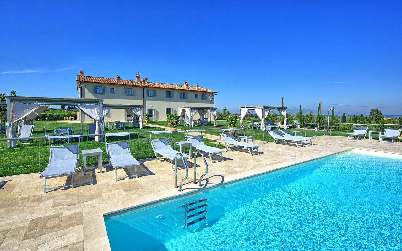 Il Sole Di Vino: Piscina