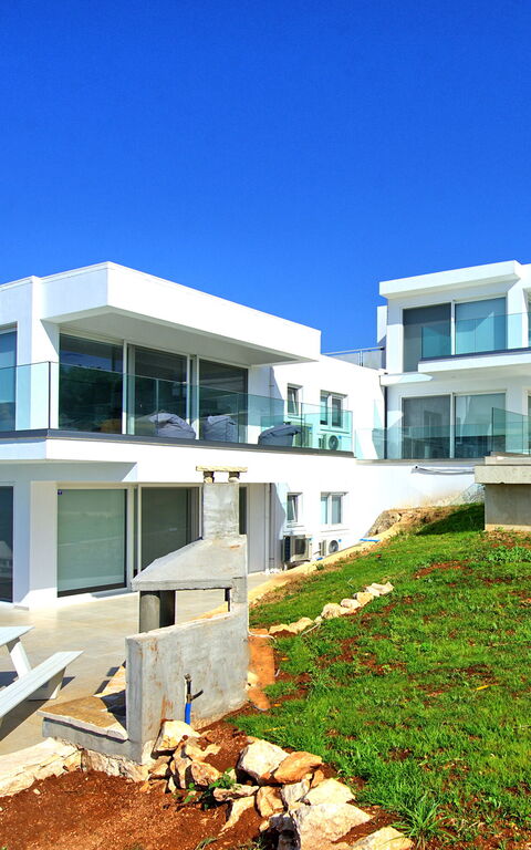 Villa Nafsika: Esterni, Giardino, Piscina