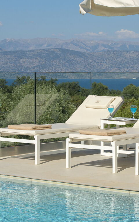 Villa Nafsika: all'aperto, Esterni, Piscina, Vista Panoramica