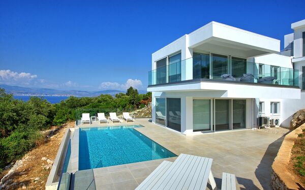 Villa Nafsika: Esterni, Piscina