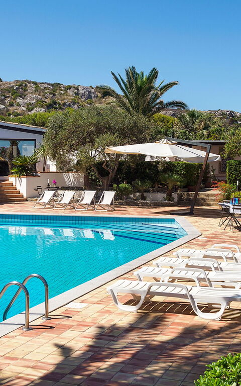 Villa Cala Mancina: Piscina