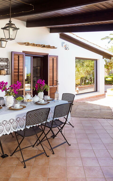 Villa Cala Mancina: all'aperto