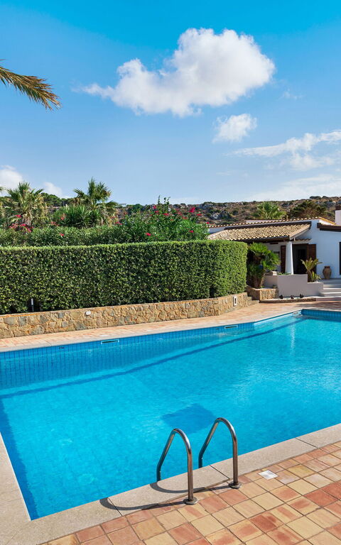 Villa Cala Mancina: all'aperto, Esterni, Piscina