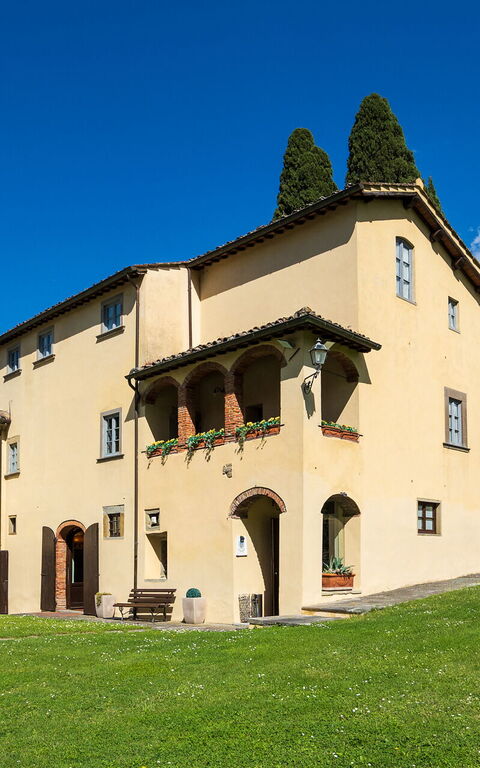 Santa Flora: all'aperto, Esterni, Giardino