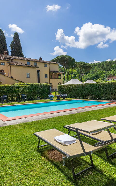 Santa Flora: all'aperto, Giardino, Piscina