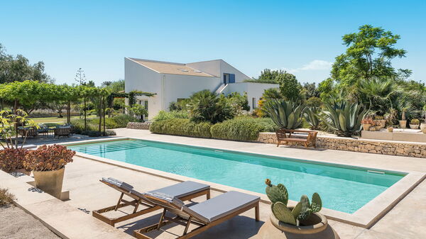 Villa degli Aranci: all'aperto, Esterni, Piscina