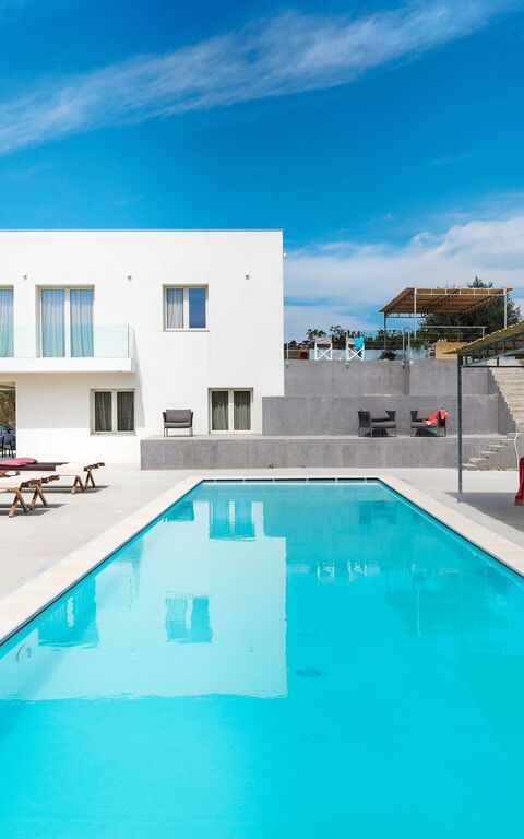 Villa Contra: all'aperto, Piscina