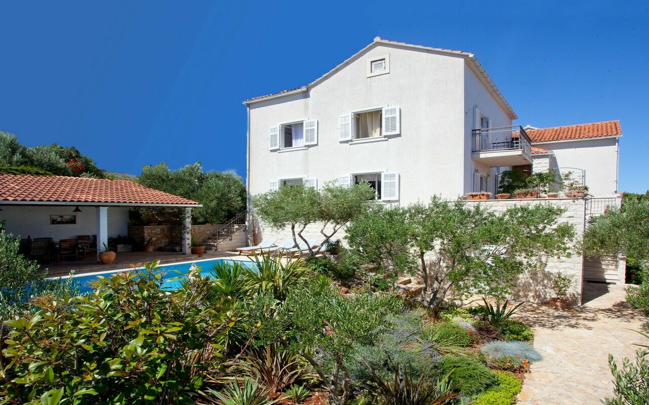 Villa Lukrecia