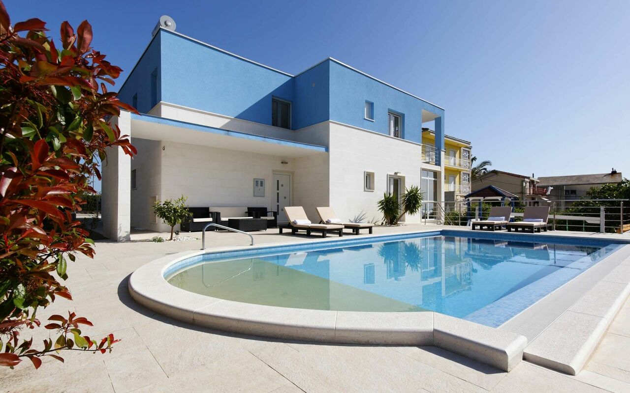 Villa Mermaid: all'aperto, Esterni, Piscina