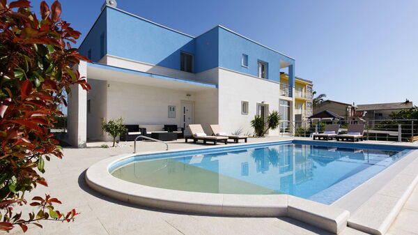 Villa Mermaid: all'aperto, Esterni, Piscina