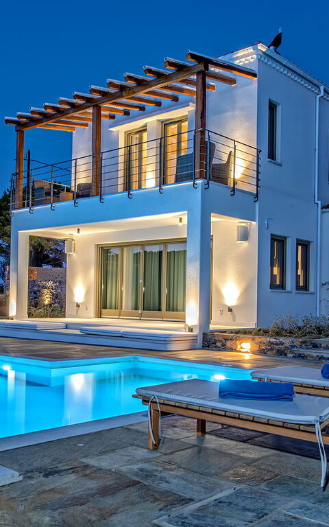 Villa Lyra: all'aperto, Piscina