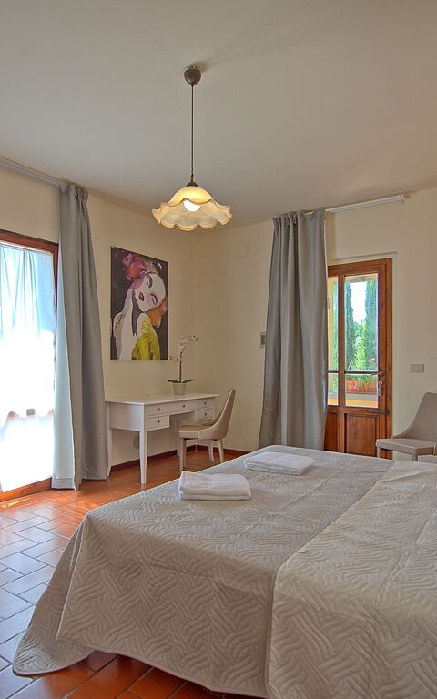 Nicola: Camera da letto