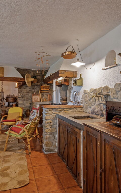 Casale Condottiero: Cucina, Sala da pranzo