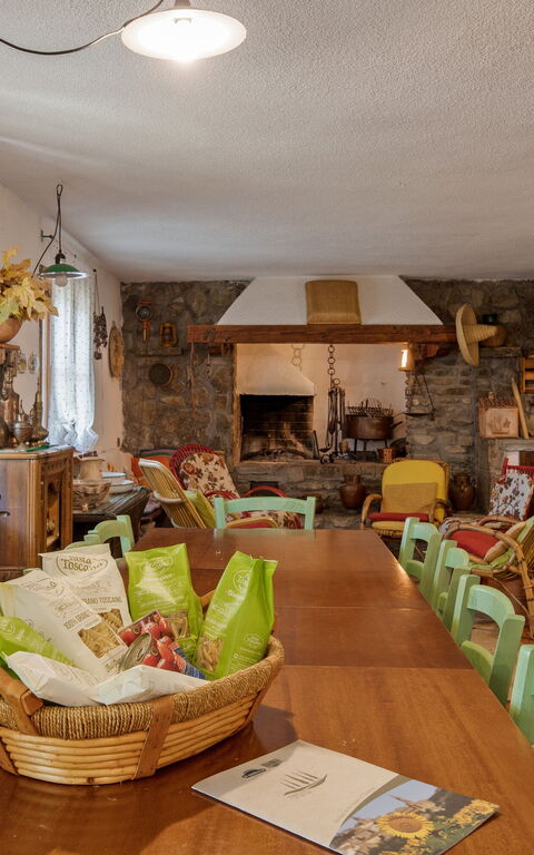 Casale Condottiero: Cucina, Sala da pranzo