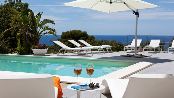 Villa Annalisa: all'aperto, Estate, Esterni, Piscina, Vista Panoramica