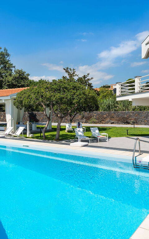 Villa Isabella: Piscina