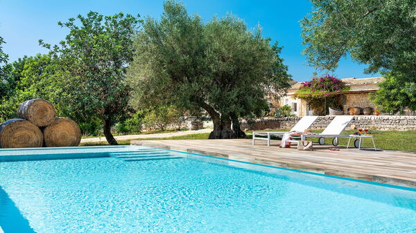 Villa Dimora Pura: Piscina