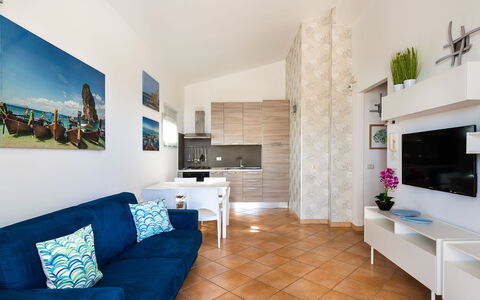 Alloggio Calantha: Cucina, Sala da pranzo, Soggiorno