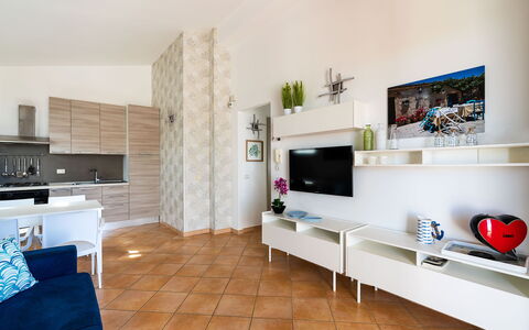 Alloggio Calantha: Cucina, Sala da pranzo, Soggiorno