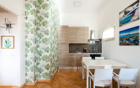 Alloggio Kalika: Cucina, Sala da pranzo, Soggiorno