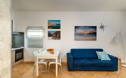 Alloggio Fillide: Cucina, Sala da pranzo, Soggiorno