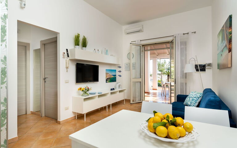 Alloggio Euthalia: Cucina, Sala da pranzo, Soggiorno