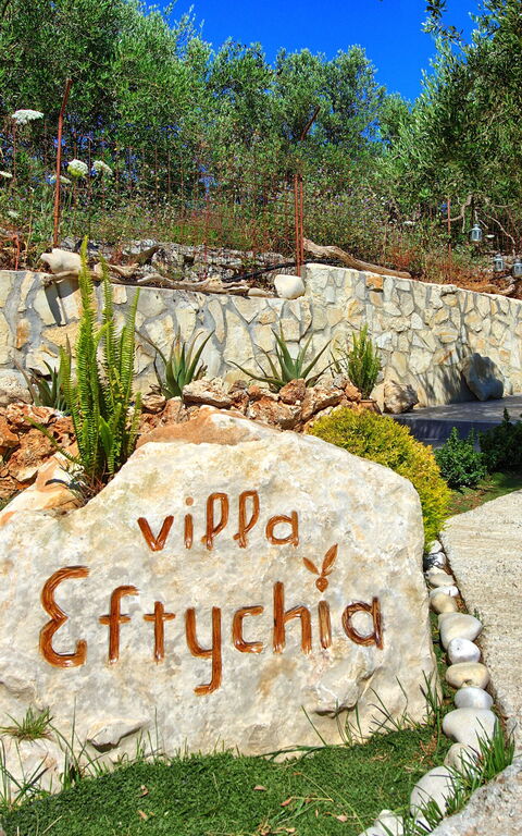 Villa Eftychia: all'aperto