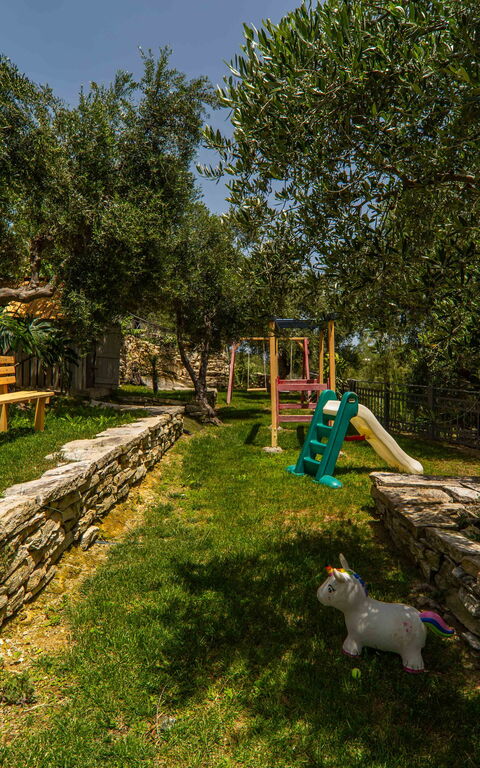 Villa Eftychia: all'aperto, Giardino