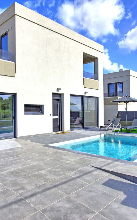 Villa Maripol: all'aperto, Esterni, Giardino, Piscina