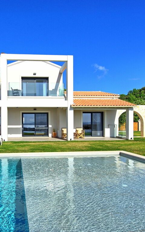 Villa Ebellina: Piscina