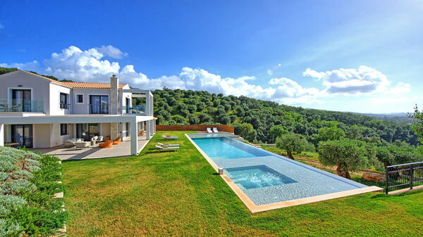 Villa Ebellina: Piscina